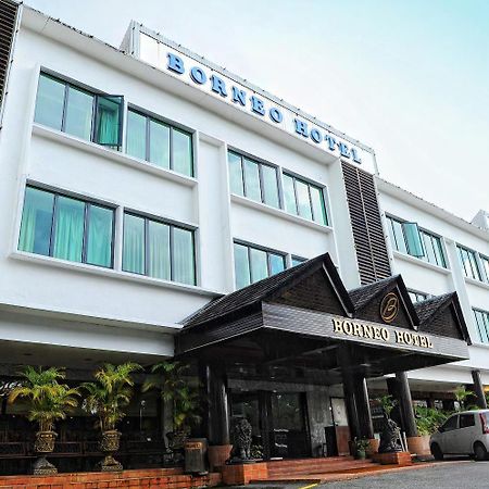 Borneo Hotel Кучинг Экстерьер фото